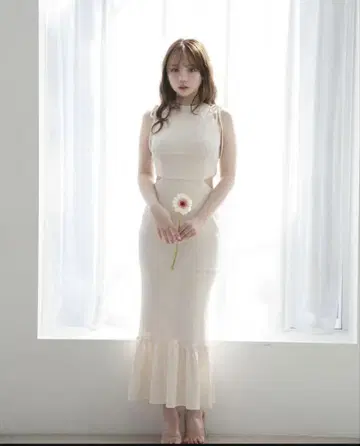 메리 레일라의 몸 드레스