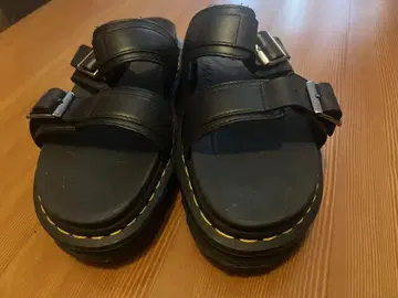 Dr. Martens MYLES 샌들 블랙 UK10