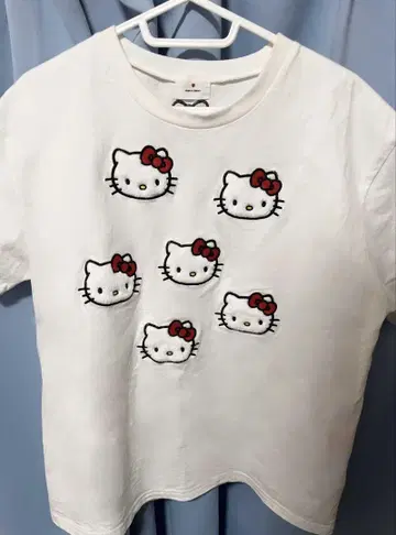 merryjenny 헬로키티 반팔 티셔츠