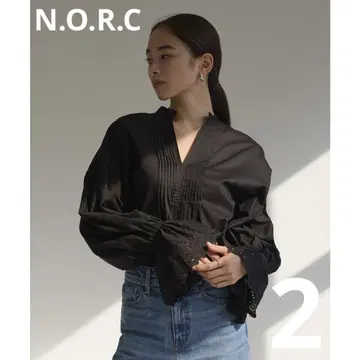 N.O.R.C 컷워크 자수 블라우스 블랙 사이즈 2