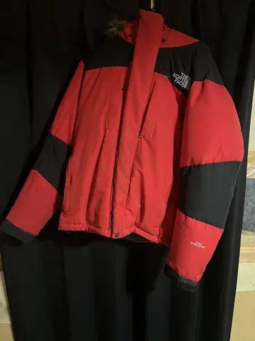 THE NORTH FACE 후드 자켓 빨간색