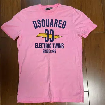 DSQUARED2 핑크 티셔츠 M 사이즈