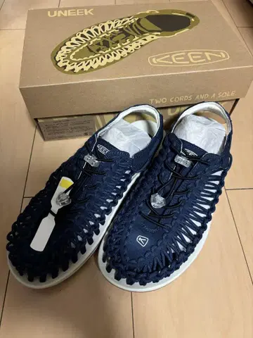 KEEN 유니크 캔버스 28cm 미사용 새상품