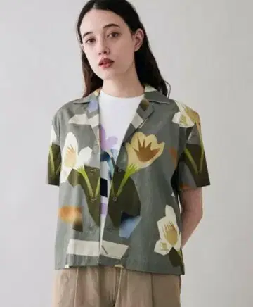 새상품급 사타데즈 NYC 꽃무늬 셔츠