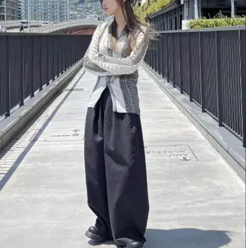 배럴 레그 볼륨 팬츠