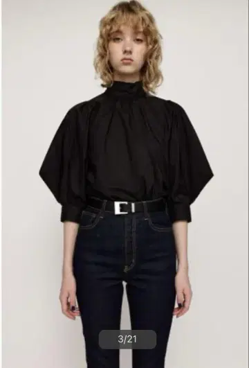 SLY 슬라이 BACK RIBBON SQUARE TOPS 리본 블라우스