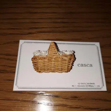 casca 미니 바스켓 브로치