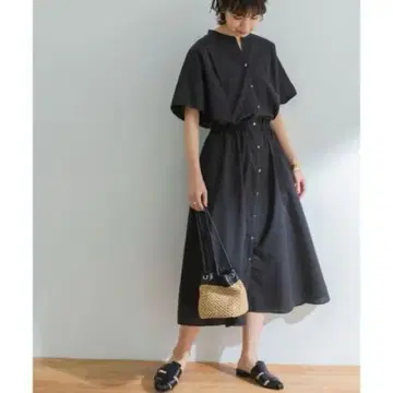UR 어반 리서치 린넨 블렌드 개더 원피스 마 혼방 주름 방지 블랙