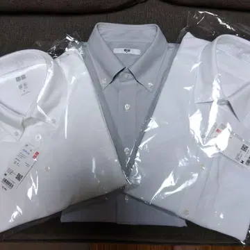 유니클로 M 사이즈 남성용 반팔 셔츠