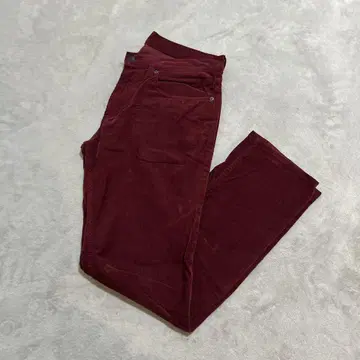 버건디 코듀로이 슬림 핏 팬츠