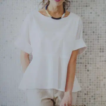 새상품 카탈로그 게재 비아지오 블루 페플럼 블라우스