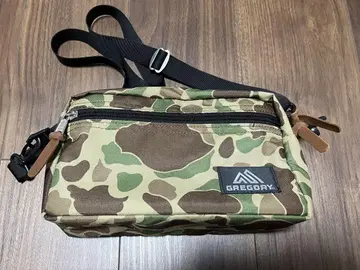 새상품급 그레고리 록키 스팟 카모 패딩 숄더백 M