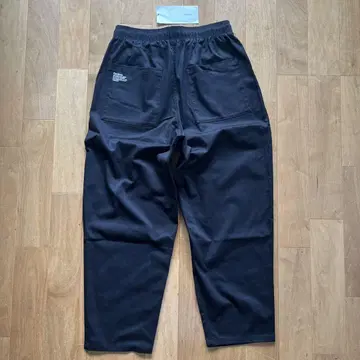 FreshService CORPORATE EASY PANTS M 사이즈
