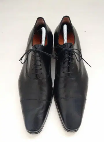 Santoni 산토니 블랙 가죽 드레스 신발 UK9