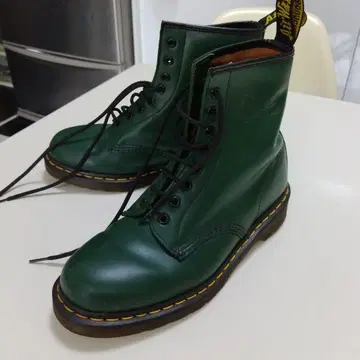 Dr.Martens 그린 8홀 UK7 26cm