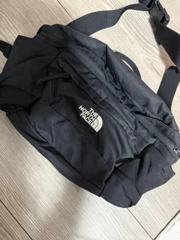 THE NORTH FACE 바디백 블랙