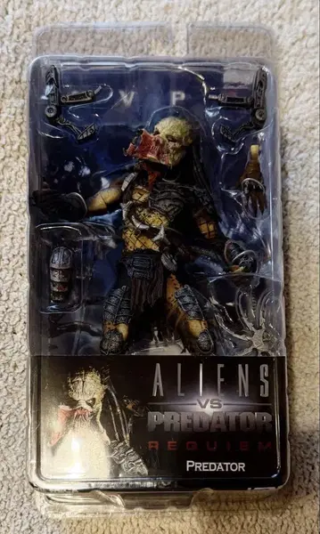 NECA 에이리언 VS 프레데터 울프 프레데터