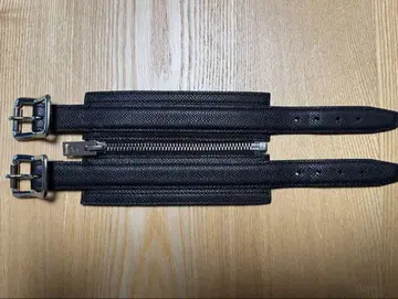 존 로렌스 설리반 지퍼 가죽 팔찌