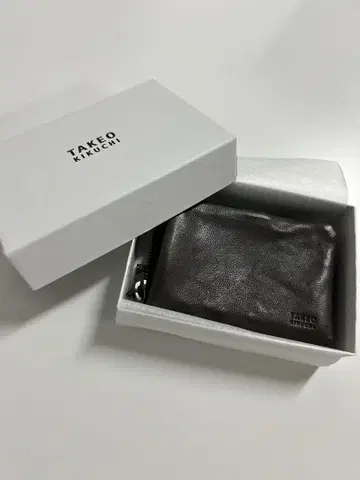 TAKEO KIKUCHI 코인 케이스