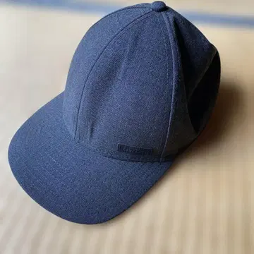아이스브레이커 다크 그레이 메리노울 캡