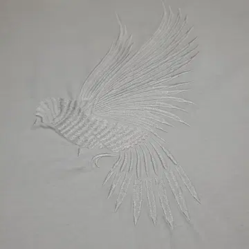 새상품급 H&M 바디 동일 컬러 새 자수 티셔츠