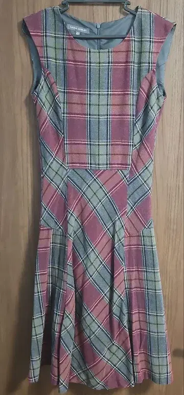 LAURA ASHLEY 체크 무늬 슬리브리스 원피스 UK8