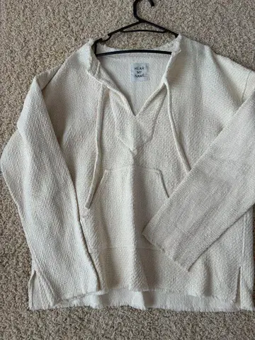 HEAR MY NAME. 후드 부착 풀오버