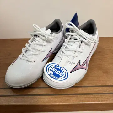 20cm 미사용 새상품 미즈노 알파 축구 트레이닝 슈즈