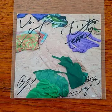 그린 노랑 사회 자켓 카드