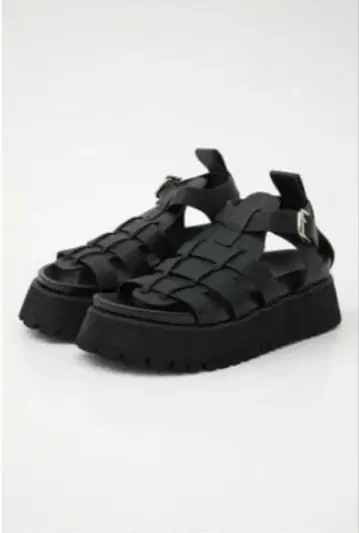 SLY CAGE FLAT 샌들