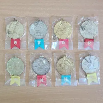 리락쿠마 메달 키체인 전 8종 컴플리트 세트 가챠
