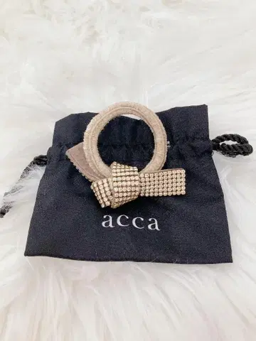 acca 드레스 포니 베이지