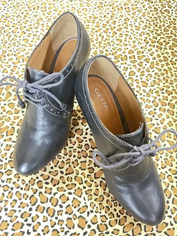새상품급 GEOX 펌프스 23cm