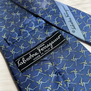 넥타이 Salvatore Ferragamo