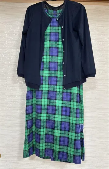 요크랜드 체크 원피스