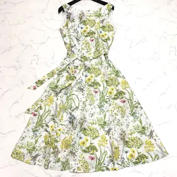 LAURA ASHLEY 로라 애슐리 슬리브리스 롱 원피스 꽃무늬