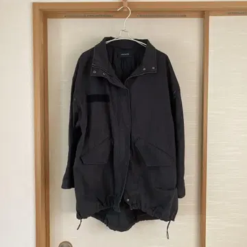 JEANASIS 블랙 밀리터리 자켓