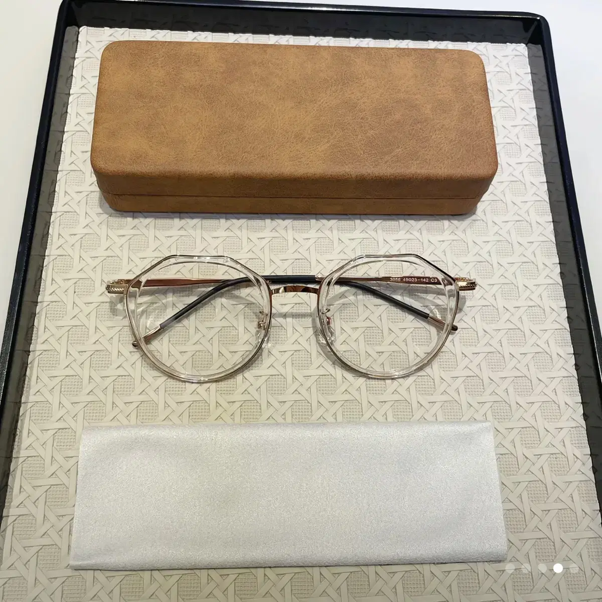 ★nine accord★ Horn XO Sunglasses - NINE ACCORD - Horn LOWELL | tradekorea