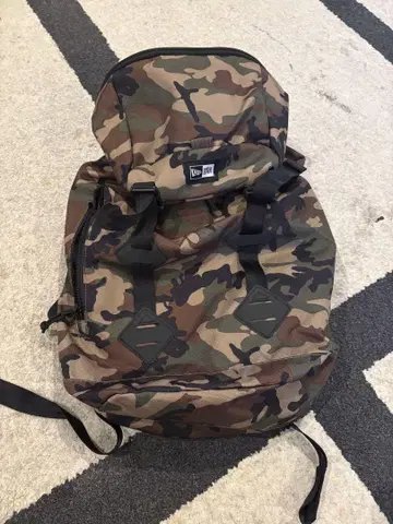 뉴에라 백팩 카모플라쥬 NEW ERA