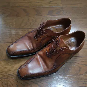 브라운 가죽 레이스업 슈즈