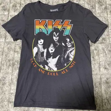 KISS 티셔츠 M 사이즈 밴딩 티셔츠 흑먹색