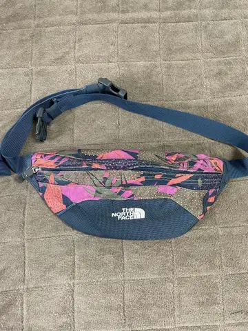 THE NORTH FACE 바디백 꽃무늬
