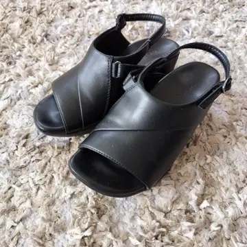 아카이시 아치 피터 워크