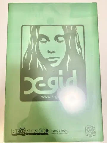 베어브릭 X-girl CLEAR GREEN 100% & 400%