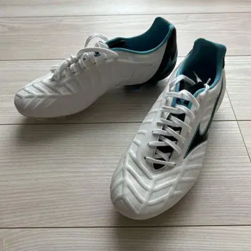 MIZUNO REBULA V1 25cm