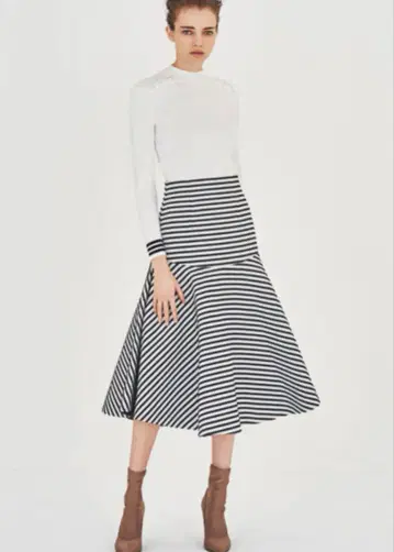 BORDERS at BALCONY BELL SKIRT 벨 스커트 38