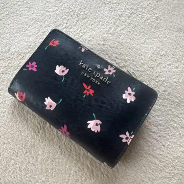 kate spade 플라워 프린트 접이식 지갑