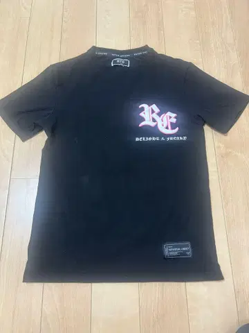 INDIVIDUAL LIBERTY 블랙 티셔츠