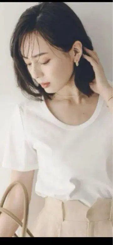 anuans 아누아스 실크 터치 코튼 U 넥 T