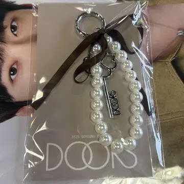 NCT127 도영 솔로 콘서트 Doors nct 키 참 스트랩